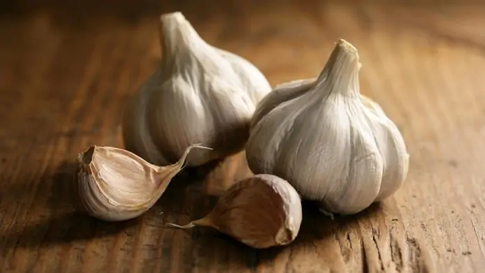much garlic powder equals one clove garlic5c49a01627bd1a99 231759091